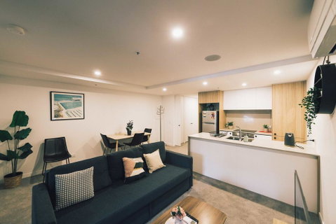 Mid Night Apartment Canberra City Onsite Parking - Geraldton Accommodation 3
