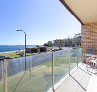 1 'Little Hut' 20 Kurrawa Close - Spectacular Water Views NBN  Air Conditioned - Geraldton Accommodation