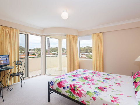 11 'Seashells', 21-23 Magnus Street - Pool, Lift, Aircon - Geraldton Accommodation 1