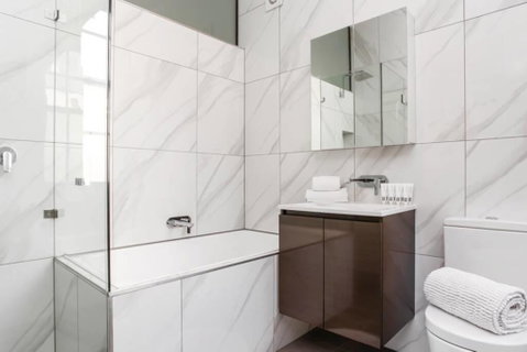 11w Elegance Stylish 3BD Heritage Terrace @TheRocks - Geraldton Accommodation 0
