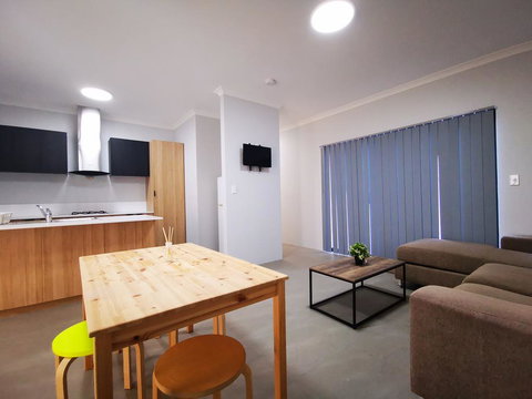127a Morley Drive Apartment - Geraldton Accommodation 1