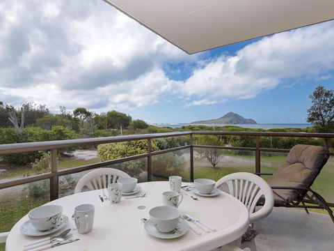 13 'INTREPID', 3 INTREPID CL - FANTASTIC UNIT WITH STUNNING WATER VIEWS - Geraldton Accommodation 0