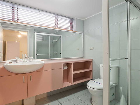 13 'Le Vogue' 16 Magnus Street - Close To The Marina And Beautiful Views Of Nelson Bay Marina - Geraldton Accommodation 2