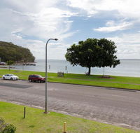 2 'Little Hut' 20 Kurrawa Close - Stunning water views of Little Beach - Geraldton Accommodation