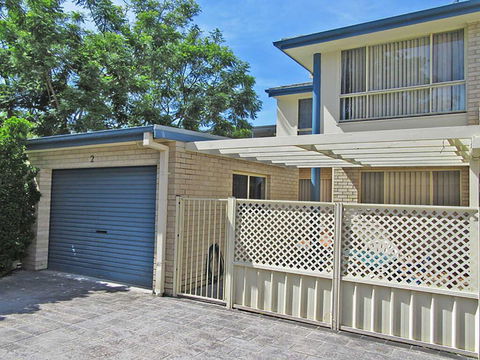 2 'Mahi Mahi', 5 Achilles Street - 3 Bedroom Between Shoal Bay And Little Beach - Geraldton Accommodation 0