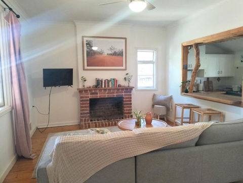 Beach Cottage - Geraldton Accommodation 2