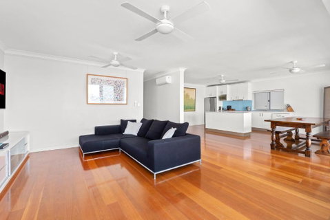 Beachfront Luxury 3 Beds With Ocean View Balcony - Geraldton Accommodation 4