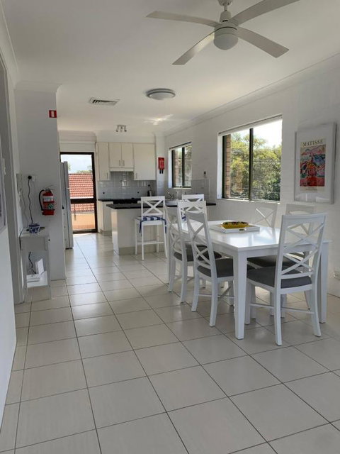 Beautiful And Bright Penthouse - Geraldton Accommodation 3