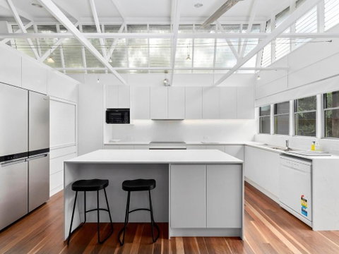 Beautiful Noosa Heads Family Home - Geraldton Accommodation 4