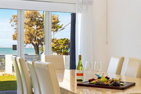 Beachfront Family Favourite Home With Pool & Views - Geraldton Accommodation 1
