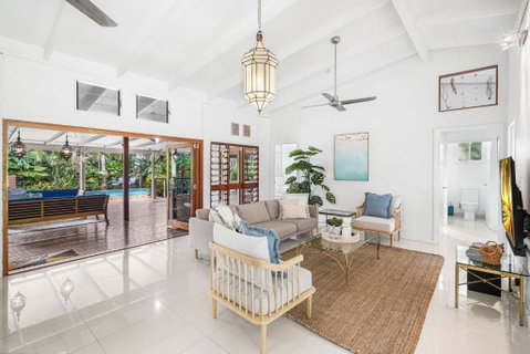 Belle Escapes Tropical Haven Holiday Home Palm Cove - Geraldton Accommodation 0