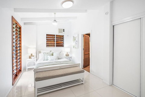 Belle Escapes Tropical Haven Holiday Home Palm Cove - Geraldton Accommodation 2