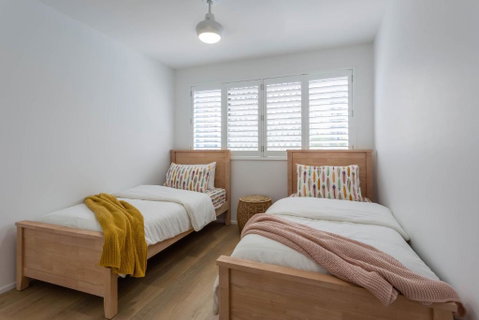 Beautifully Renovated Maroochydore Beach Apartment - Geraldton Accommodation 3
