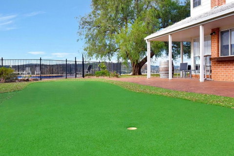 Beggars Bridge Vineyard Homestead With Pool And Tennis - Geraldton Accommodation 2