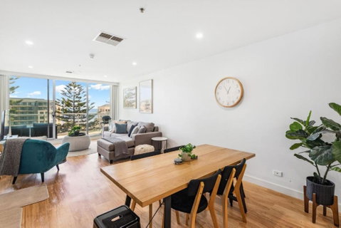 Belle Escapes - Aquarius On Colley Terrace 2 Bed-2bath With Sea Views - Geraldton Accommodation 4