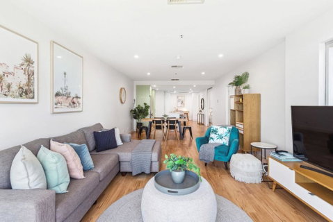 Belle Escapes - Aquarius On Colley Terrace 2 Bed-2bath With Sea Views - Geraldton Accommodation 1