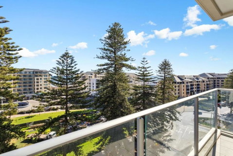 Belle Escapes - Aquarius On Colley Terrace 2 Bed-2bath With Sea Views - Geraldton Accommodation 3