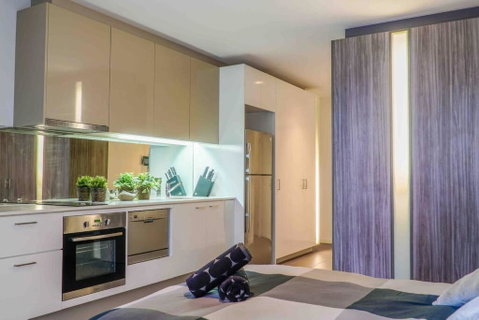 Best Location In The CBD; Pool, Gym, Rockclimbing +7 Other Amenities - Geraldton Accommodation 1