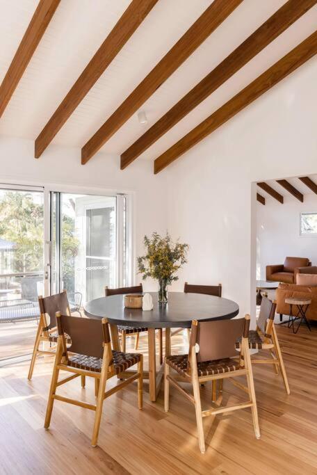 Blackbutt House - Luxe Retreat With Pool And Sauna - Geraldton Accommodation 1