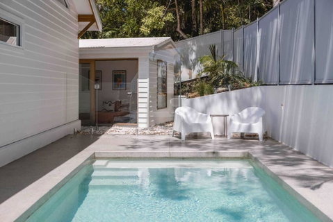Blackbutt House - Luxe Retreat With Pool And Sauna - Geraldton Accommodation 2