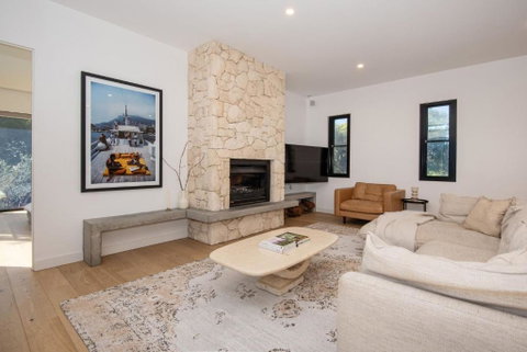 Blairgowries Finest Family Entertainer With Pool - Geraldton Accommodation 4