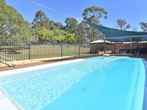 Blaxlands Homestead - Nothing Is Closer Opposite Hope Estate With Wifi And Pool Plus Fireplace - Geraldton Accommodation 0