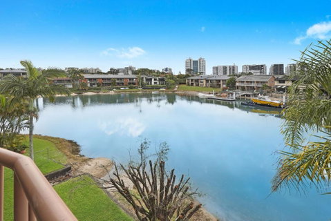 CANAL7-ON THE MOOLOOLABA CANAL! - Geraldton Accommodation 0