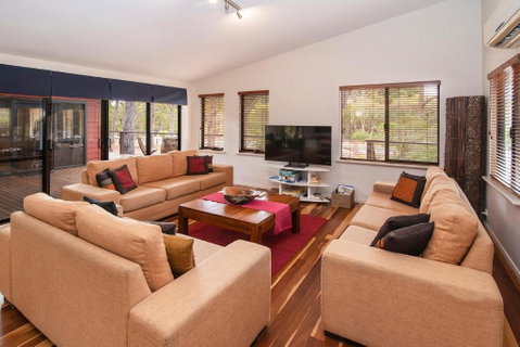 Cape Illawarra Holiday House Margaret River - Geraldton Accommodation 4