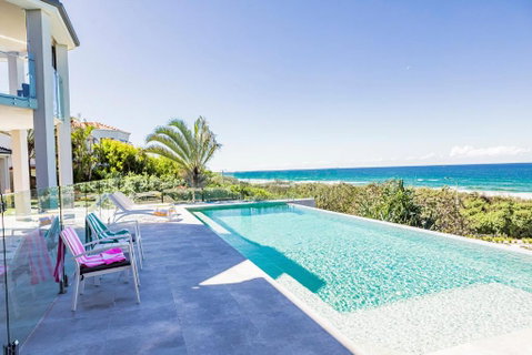 Castaways Beach Escape - Geraldton Accommodation 0