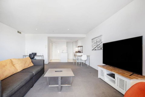 Central And Scenic Riverside Retreat At Surfers - Geraldton Accommodation 2