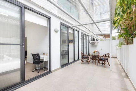Central Of Toowong Neat Apt Near Station - Geraldton Accommodation 2
