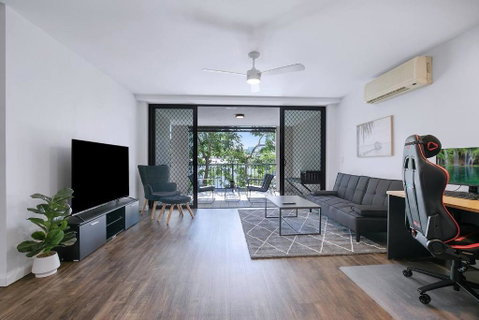 Centro At Toowong - Modern Spacious Living With Pool - Geraldton Accommodation 0