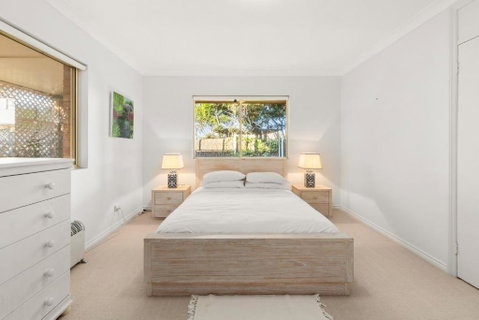 Charming 2-Bed Townhouse 5-Min From Beach - Geraldton Accommodation 1