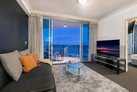 Chevron Renaissance - 2 Bedroom 1 Bathroom - LEVEL 24 OCEAN VIEWS - Self Contained & Privately Managed - Geraldton Accommodation 2