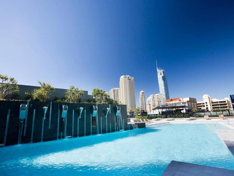 Circle On Cavill Level 33 Ocean Living - Coastal Letting - Geraldton Accommodation 2