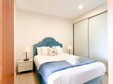 City Living Made Easy : 1 Bed Apt In Ashfield Heart - Geraldton Accommodation 2