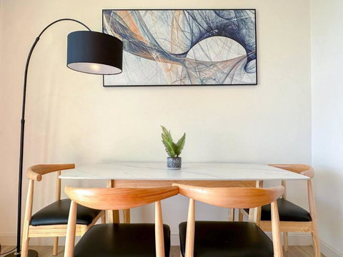 City Living Made Easy : 1 Bed Apt In Ashfield Heart - Geraldton Accommodation 3