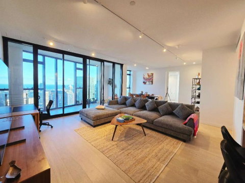 City Luxurious Penthouse 3b2.5b Apt 202sqm - Geraldton Accommodation 0