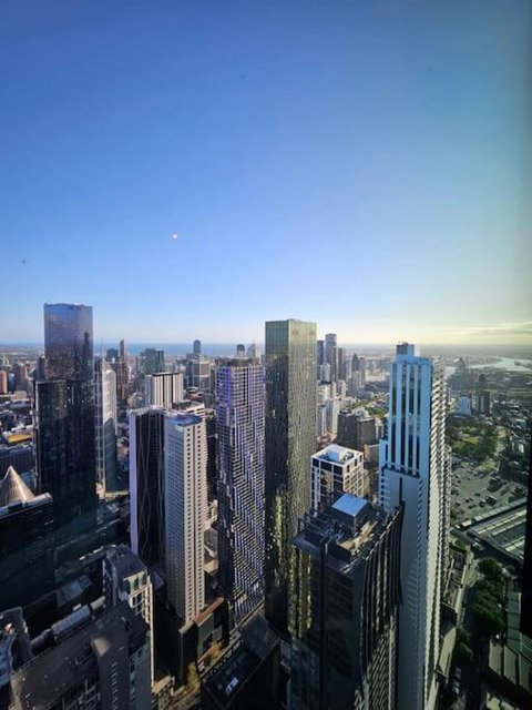 City Luxurious Penthouse 3b2.5b Apt 202sqm - Geraldton Accommodation 3