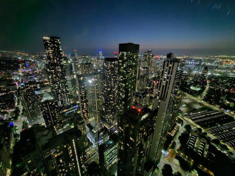 City Luxurious Penthouse 3b2.5b Apt 202sqm - Geraldton Accommodation 2
