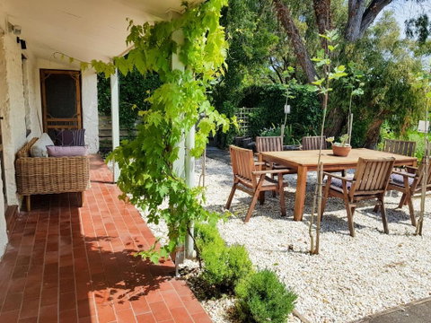 Clonmara Country House And Cottages - Geraldton Accommodation 1