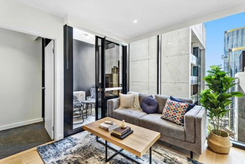 Chic Urban Escape Pool, Gym And City Charm - Geraldton Accommodation 0