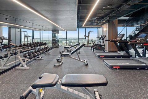 Chic Urban Escape Pool, Gym And City Charm - Geraldton Accommodation 3