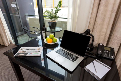 Clarendon Hotel - Geraldton Accommodation 2
