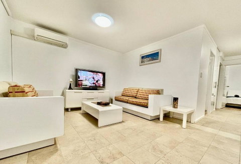 Coastal Beach Retreat Scarborough Pool & Slide! - Geraldton Accommodation 3