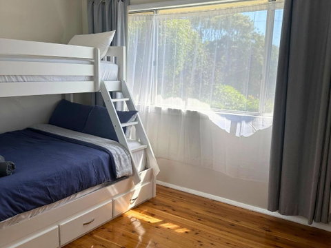 Coastal Escape Noraville - Family Friendly Home - Woodfire Pizza Oven - Geraldton Accommodation 4