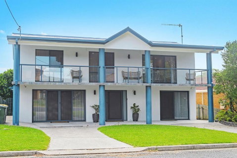 Coastal Escape - Geraldton Accommodation 0
