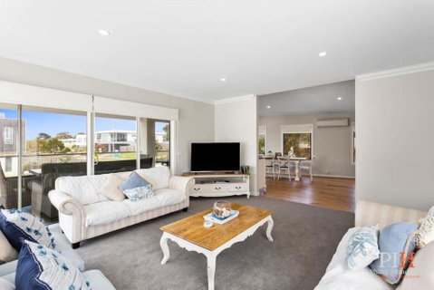 Coastal Family Retreat In CW - Geraldton Accommodation 1