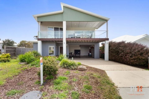 Coastal Family Retreat In CW - Geraldton Accommodation 0