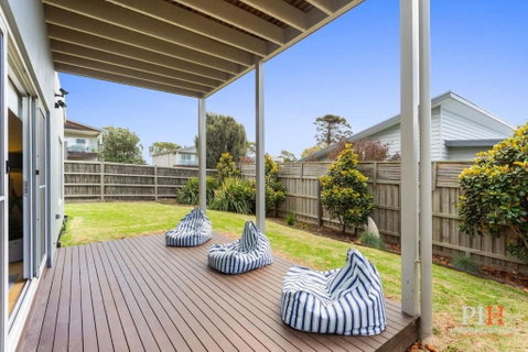 Coastal Family Retreat In CW - Geraldton Accommodation 3